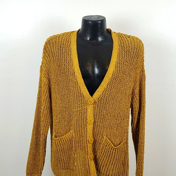 Zara v-neck cardigan buttons chunky size S